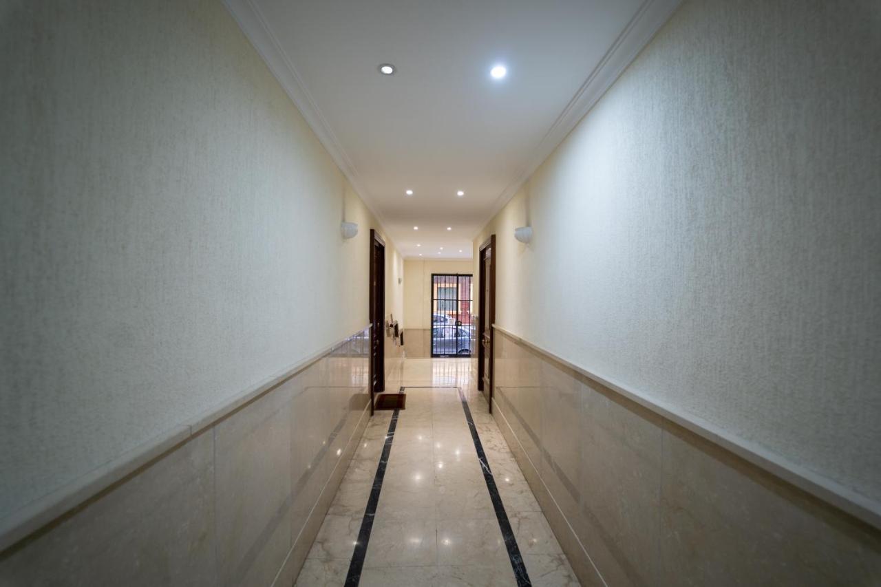 Larra Nervion Subway Tranvia Daire Sevilla Dış mekan fotoğraf